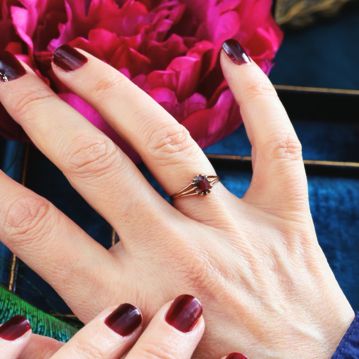 Pretty Antique Date 1910 Garnet Dress Ring