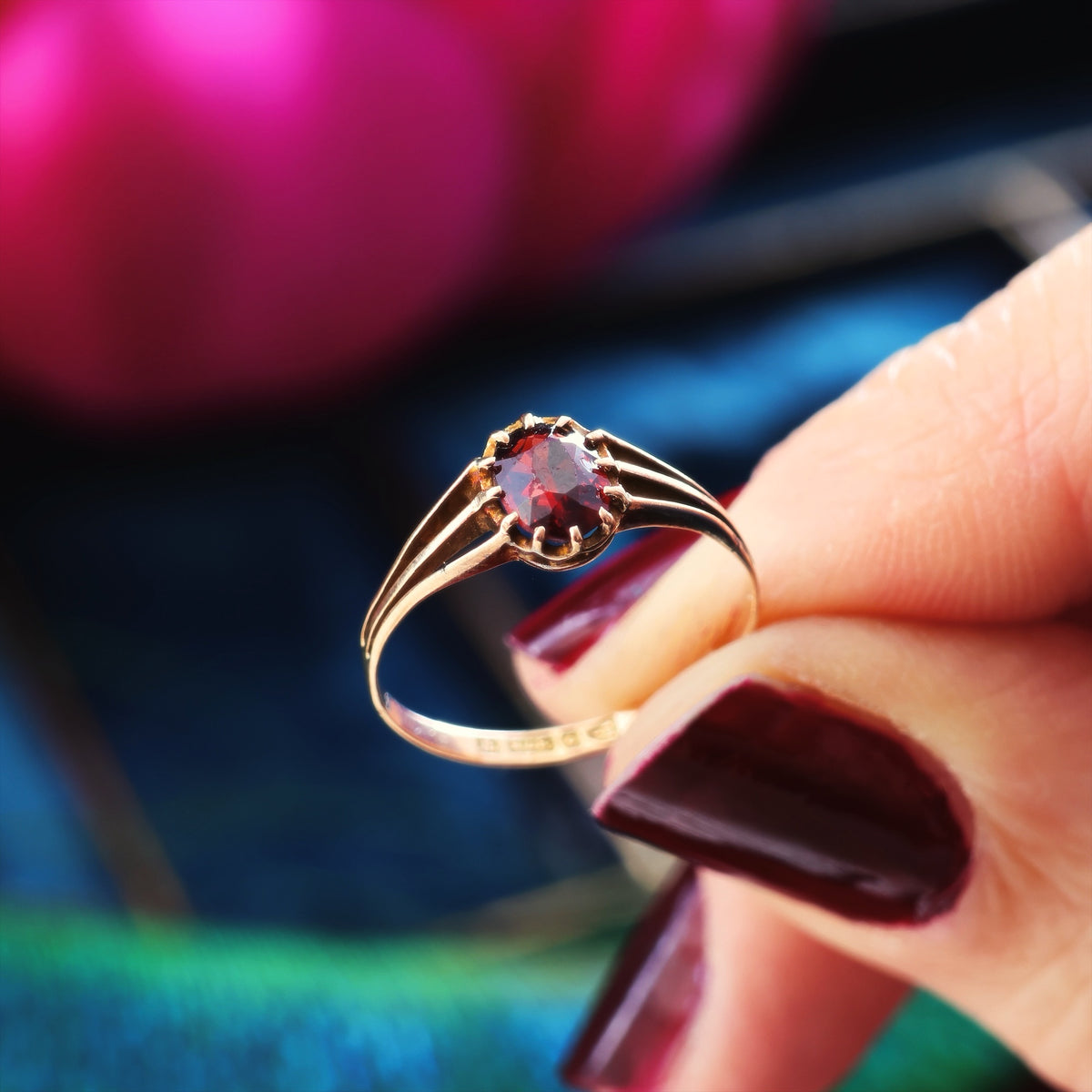 Pretty Antique Date 1910 Garnet Dress Ring