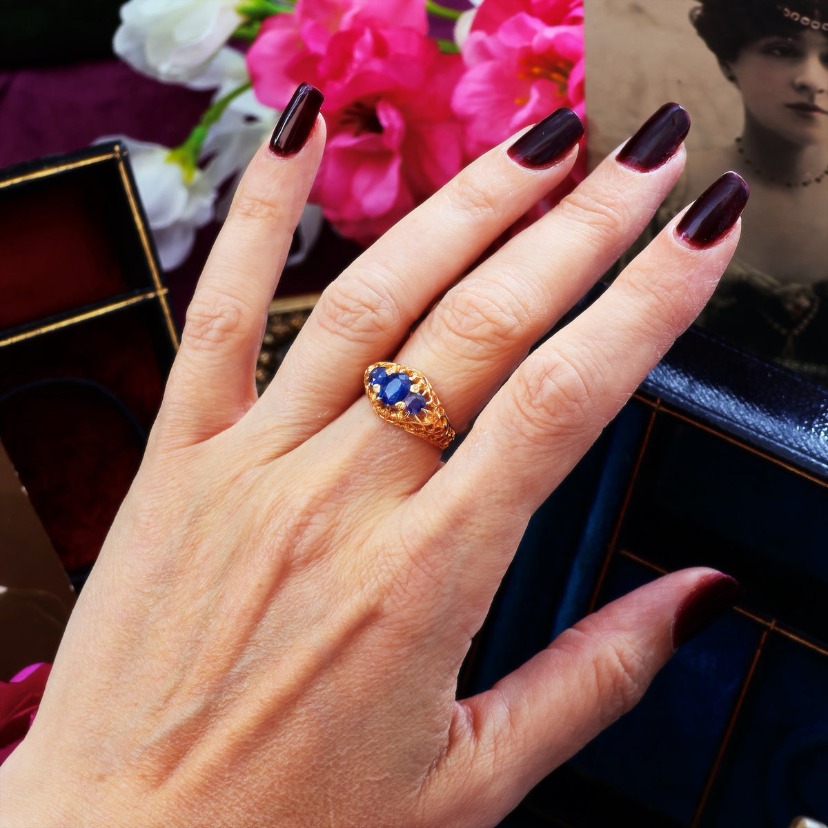 Vintage Filigree Lacework Sapphire Dress Ring