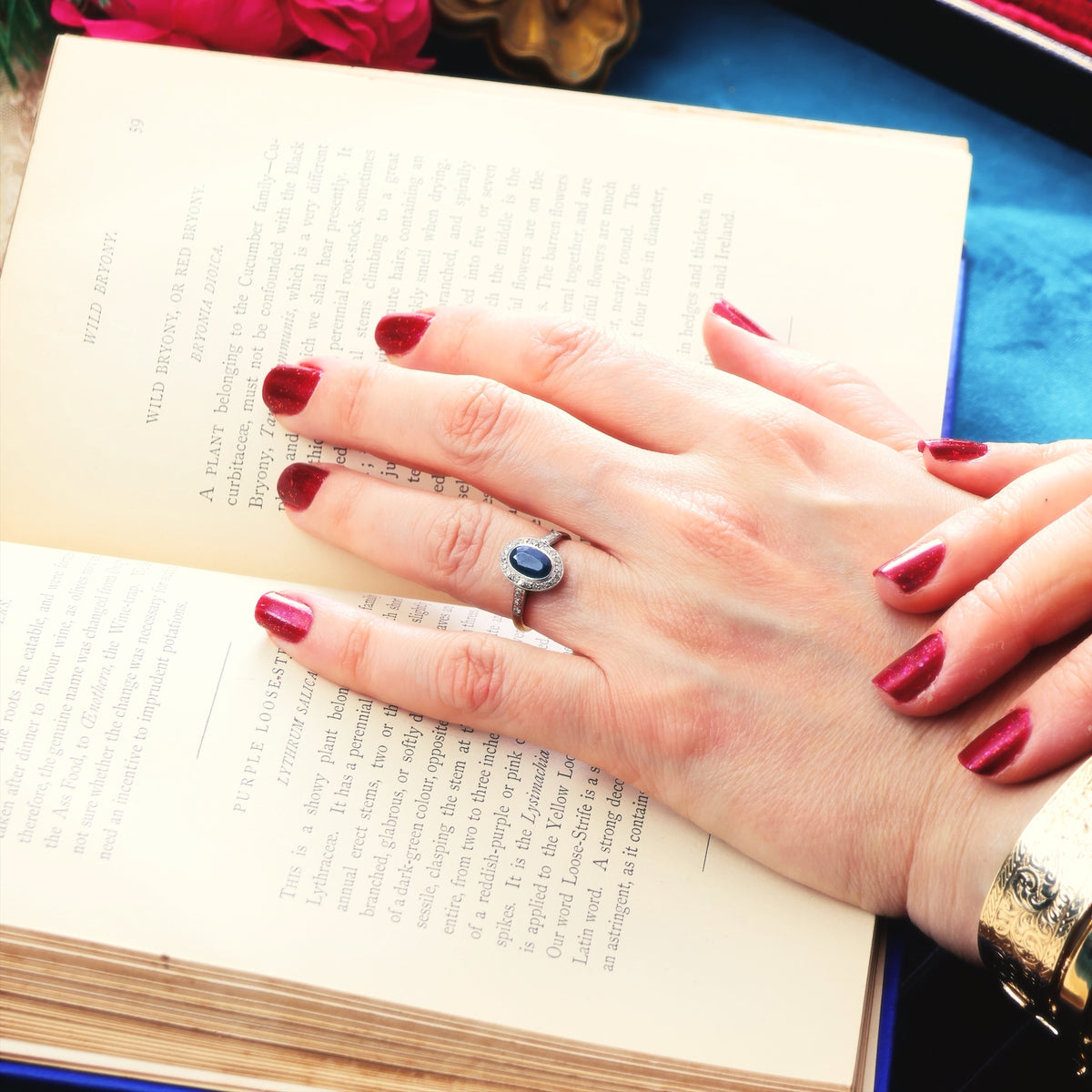 Vintage Art Deco Sapphire & Diamond Cluster Ring
