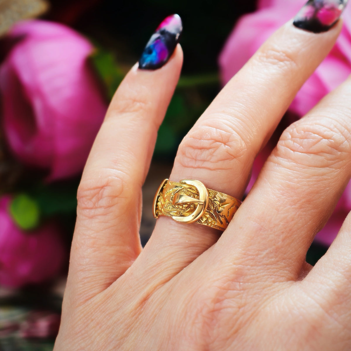 Antique Date 1914 18ct Gold 'Fidelity' Buckle Wedding Ring