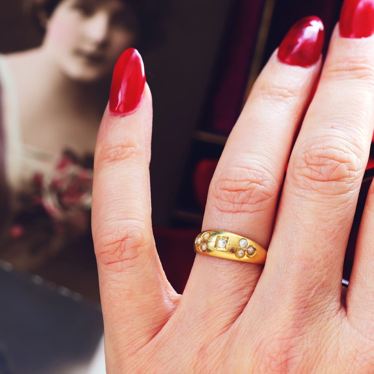Date 1884 Gypsy Set Diamond & Wild Pearl Wedding Band