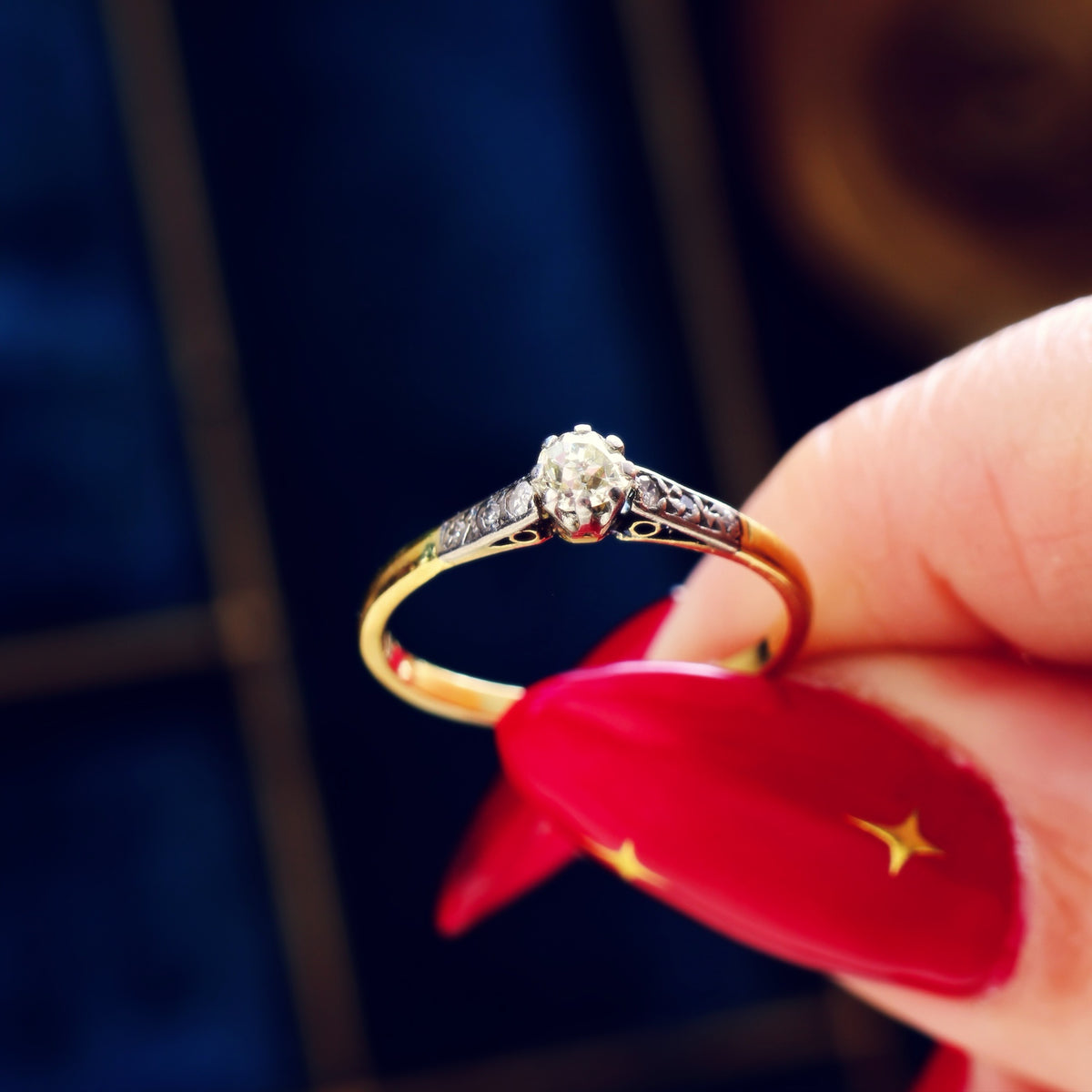 Vintage Glitter! Recycled Diamond Engagement Ring