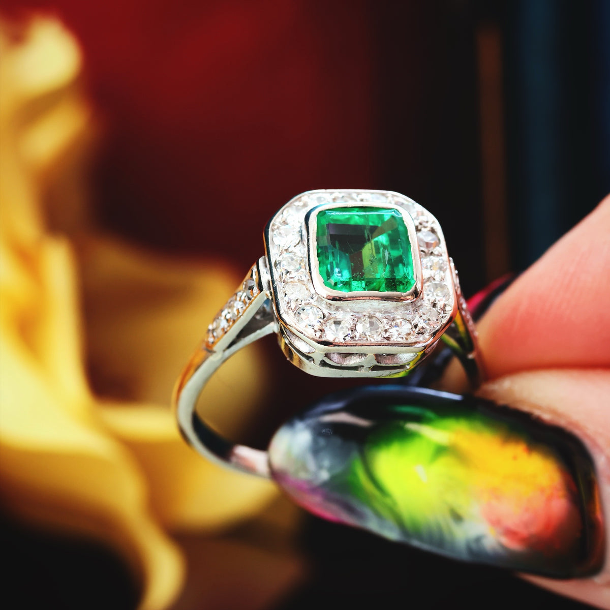 Vintage Art Deco Emerald & Diamond Engagement Ring