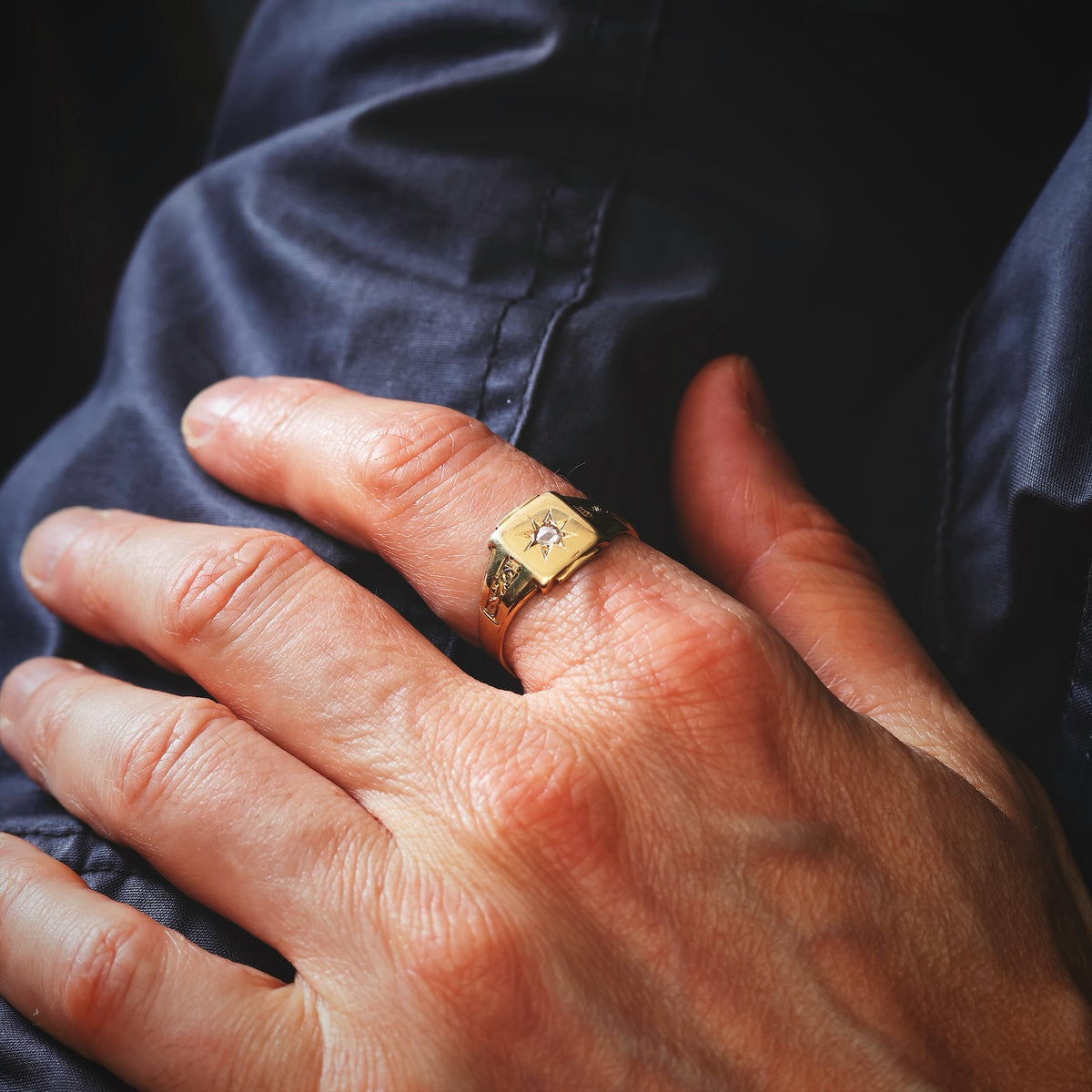 Vintage 1957 9ct Gold Men's Star Set Diamond Signet Ring