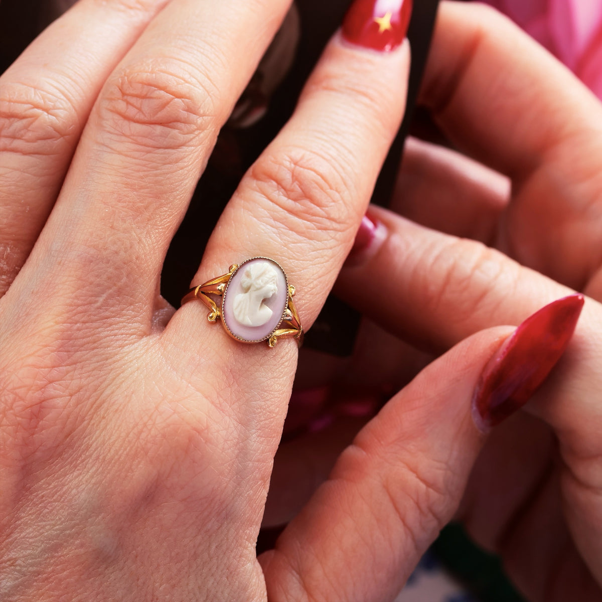 Vintage Grecian Goddess Shell Cameo Ring