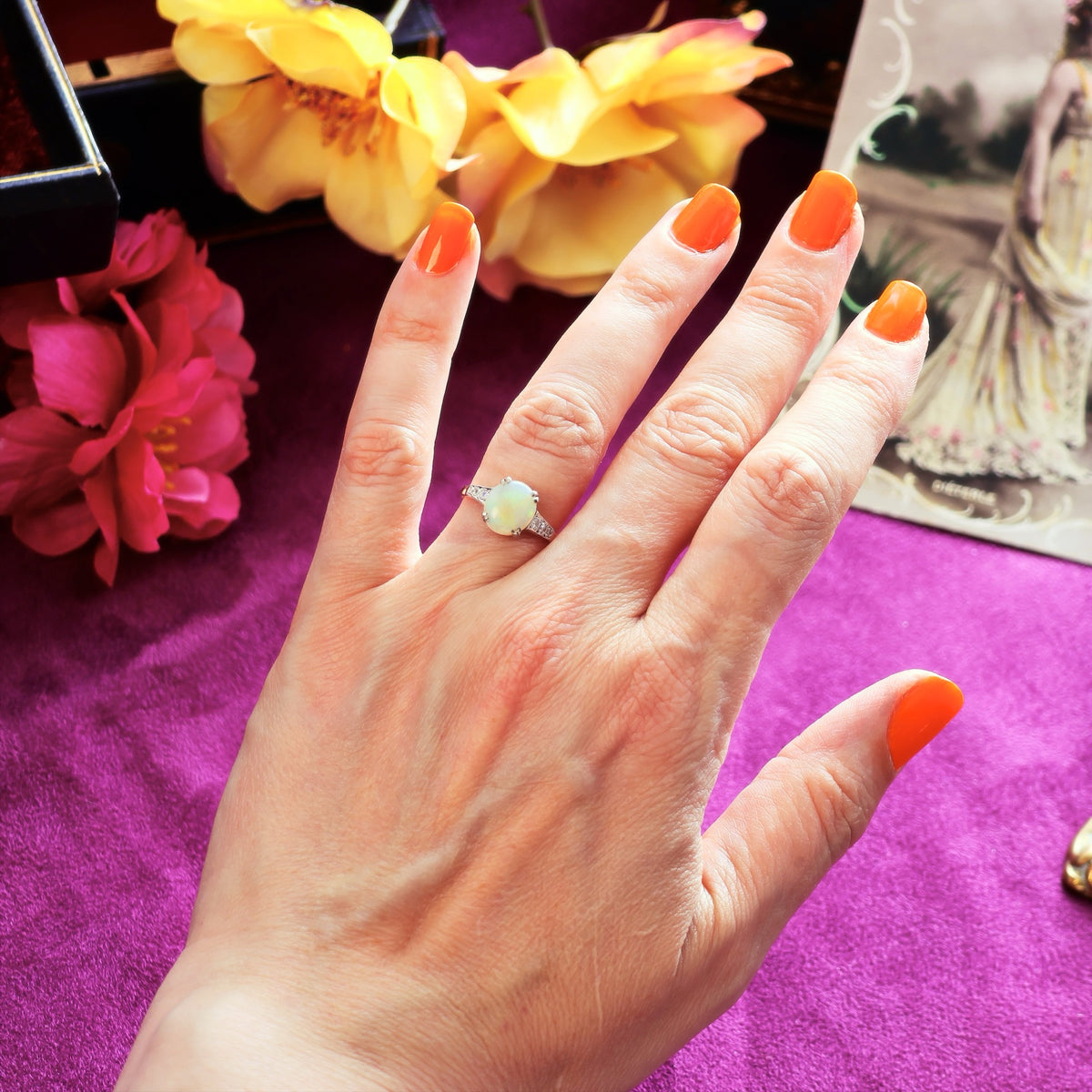 Most Beautiful! Vintage Crystal Opal & Diamond Ring