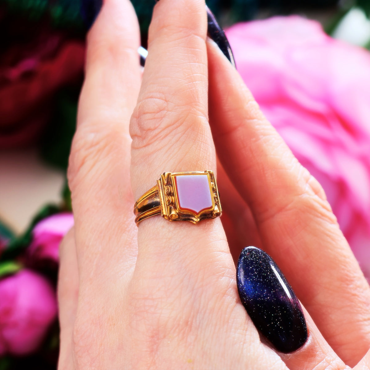 Noble Date 1868 18ct Gold Sardonyx Gent's Signet Ring