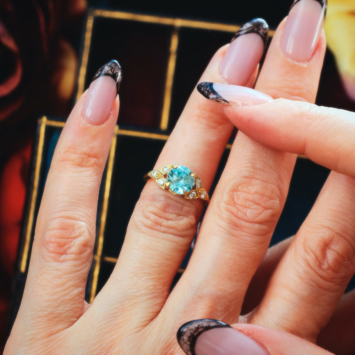 Vintage 9ct Blue Zircon & Diamond Cocktail Ring