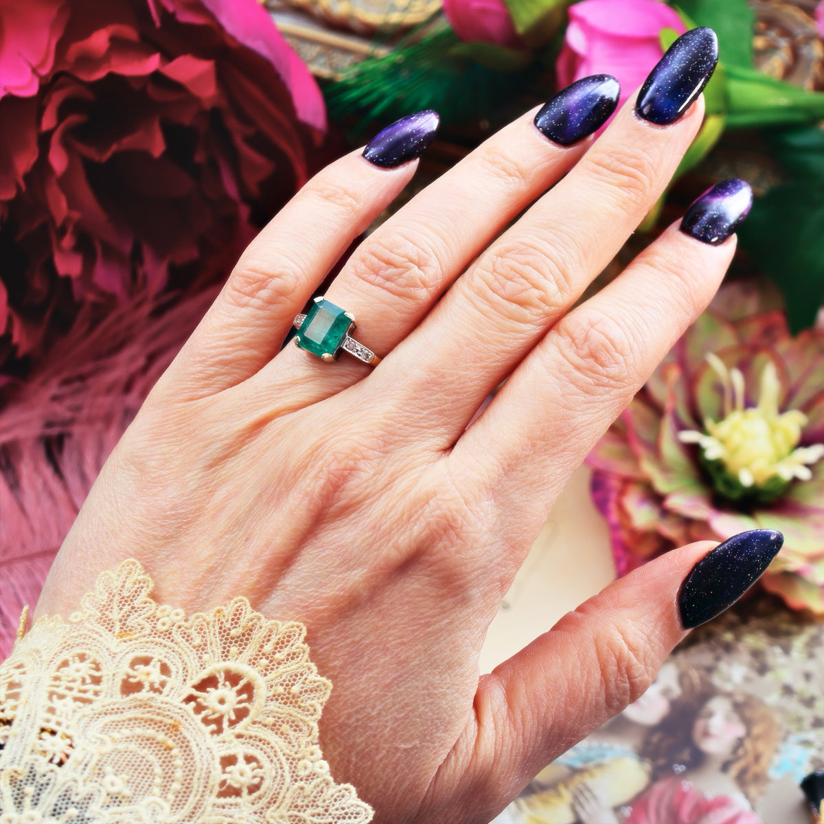 Unusual Vintage Date 1952 Emerald & Diamond Ring