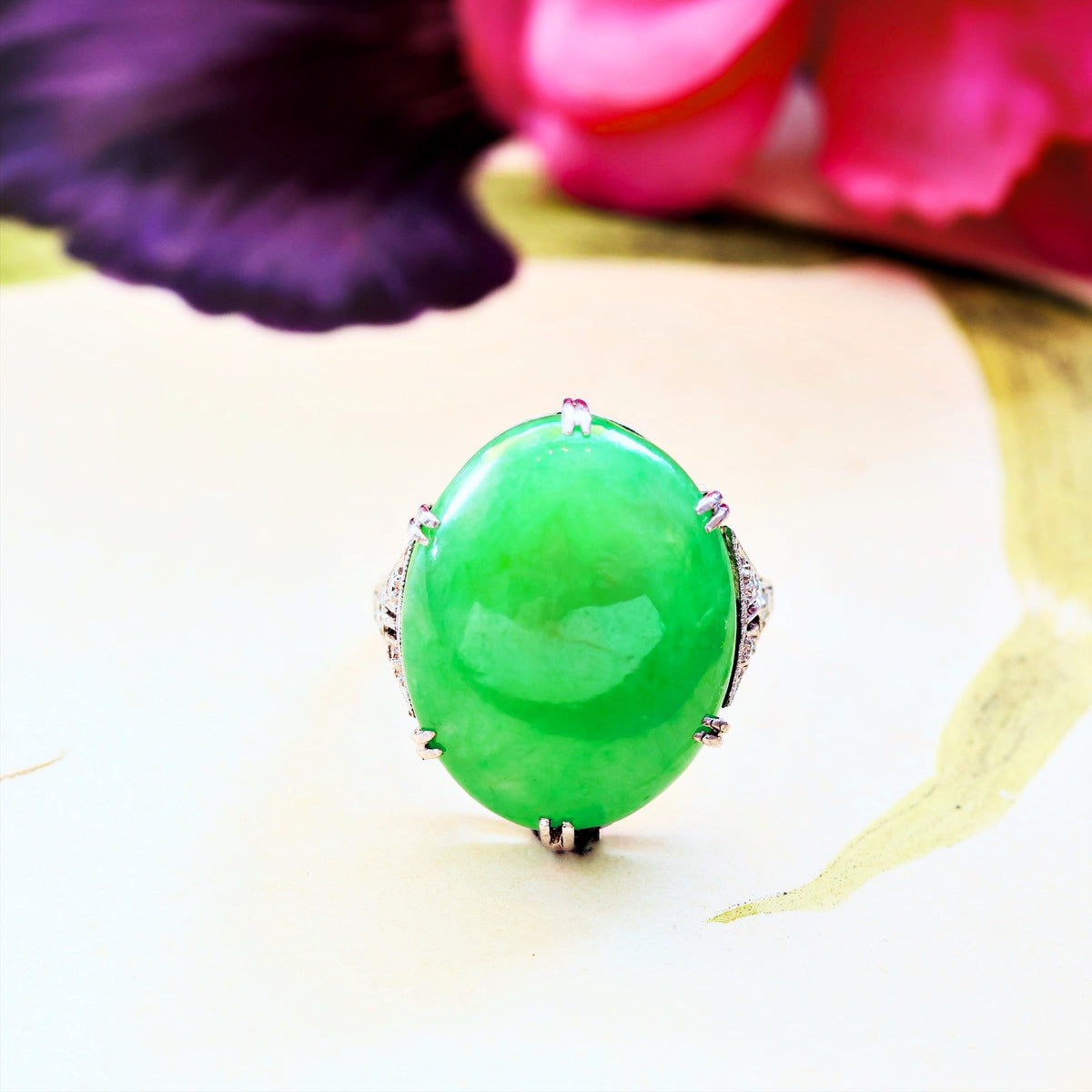 Vintage 1920's Art Deco Jade & Diamond Cocktail Ring
