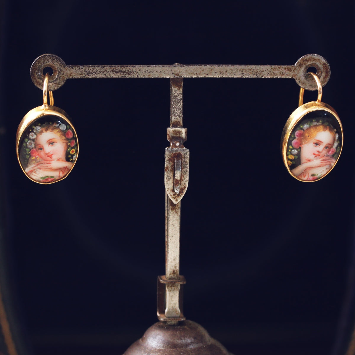 Vintage 18ct Gold Continental Enamel Earrings