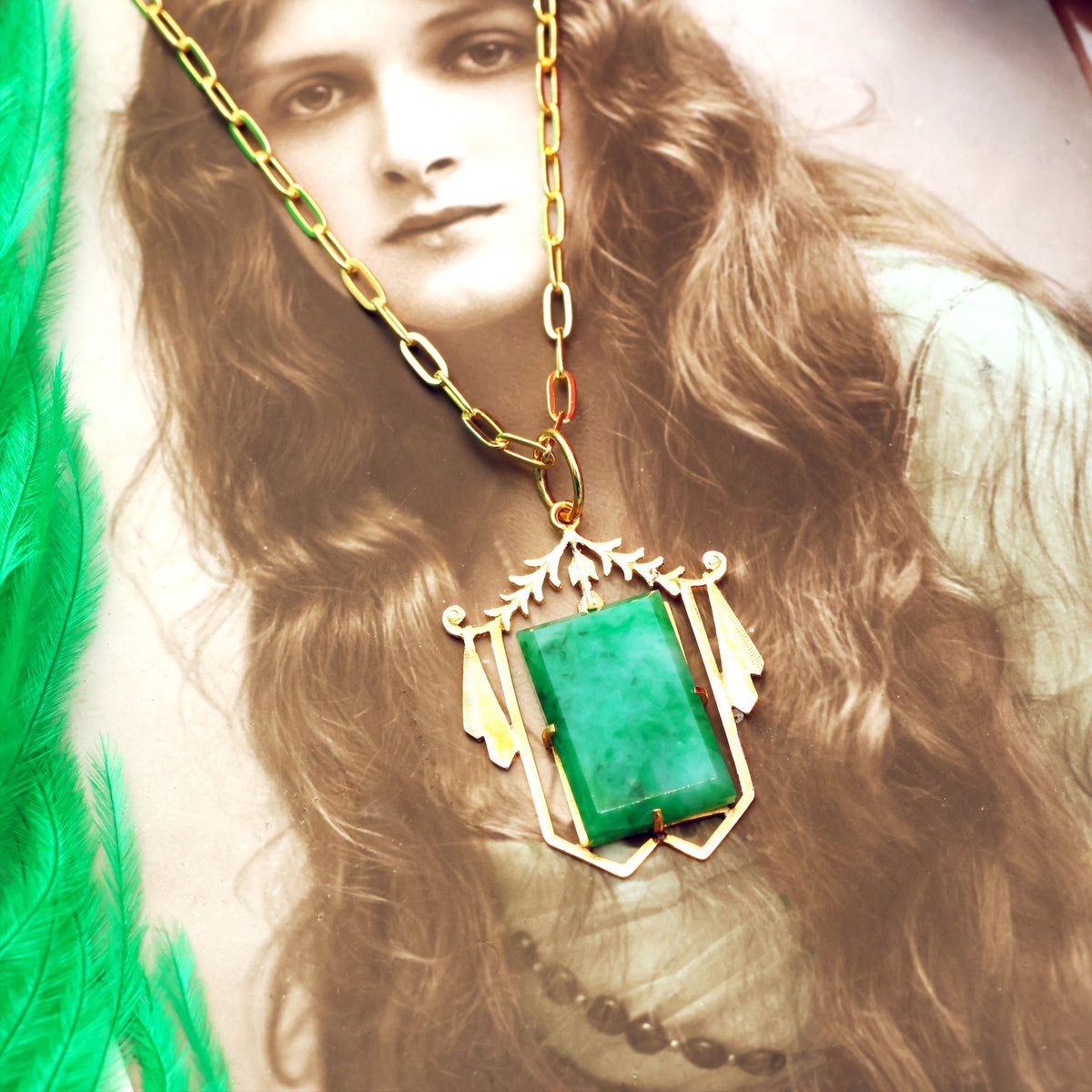 Vintage Lucky Chinese Jadeite Pendant
