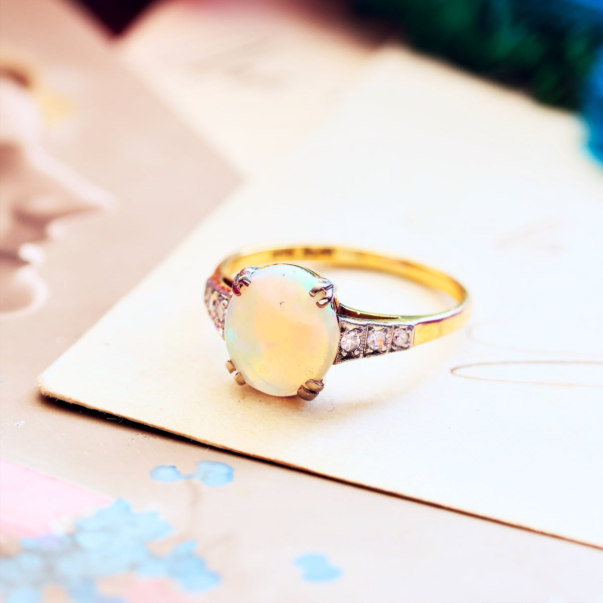 Most Beautiful! Vintage Crystal Opal & Diamond Ring