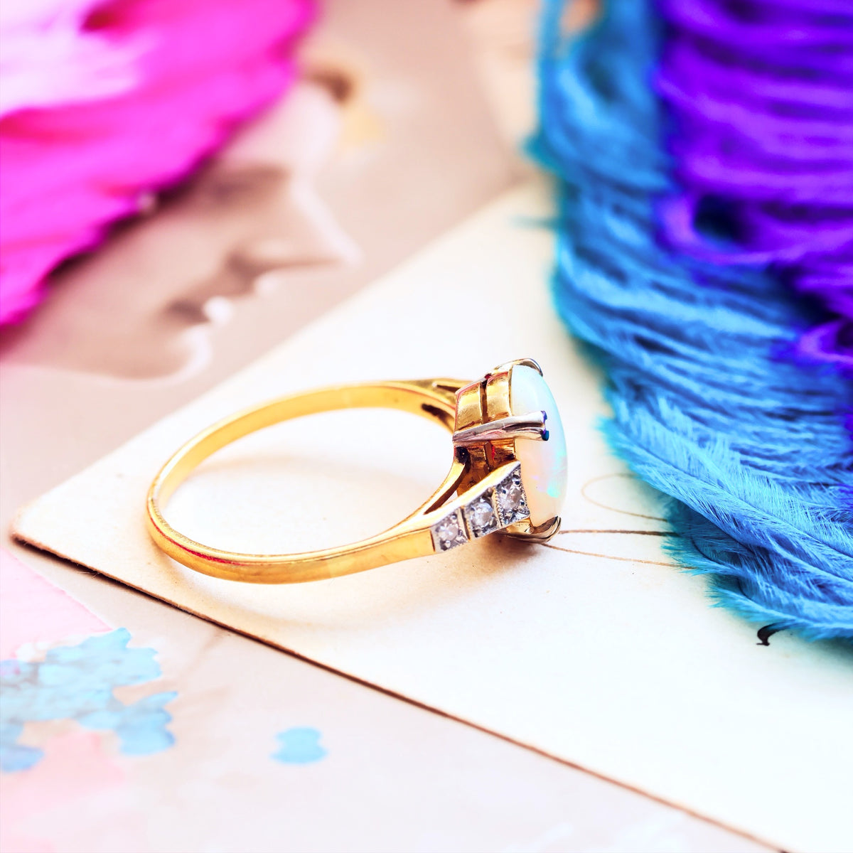Most Beautiful! Vintage Crystal Opal & Diamond Ring