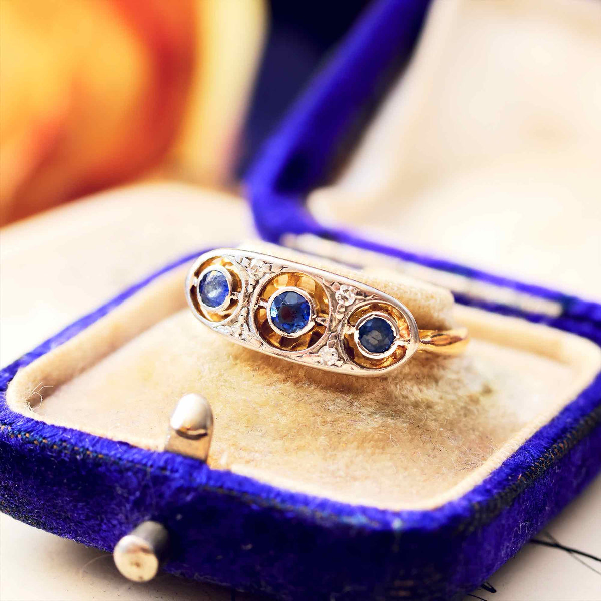 Antique Edwardian Sapphire & Diamond Ring