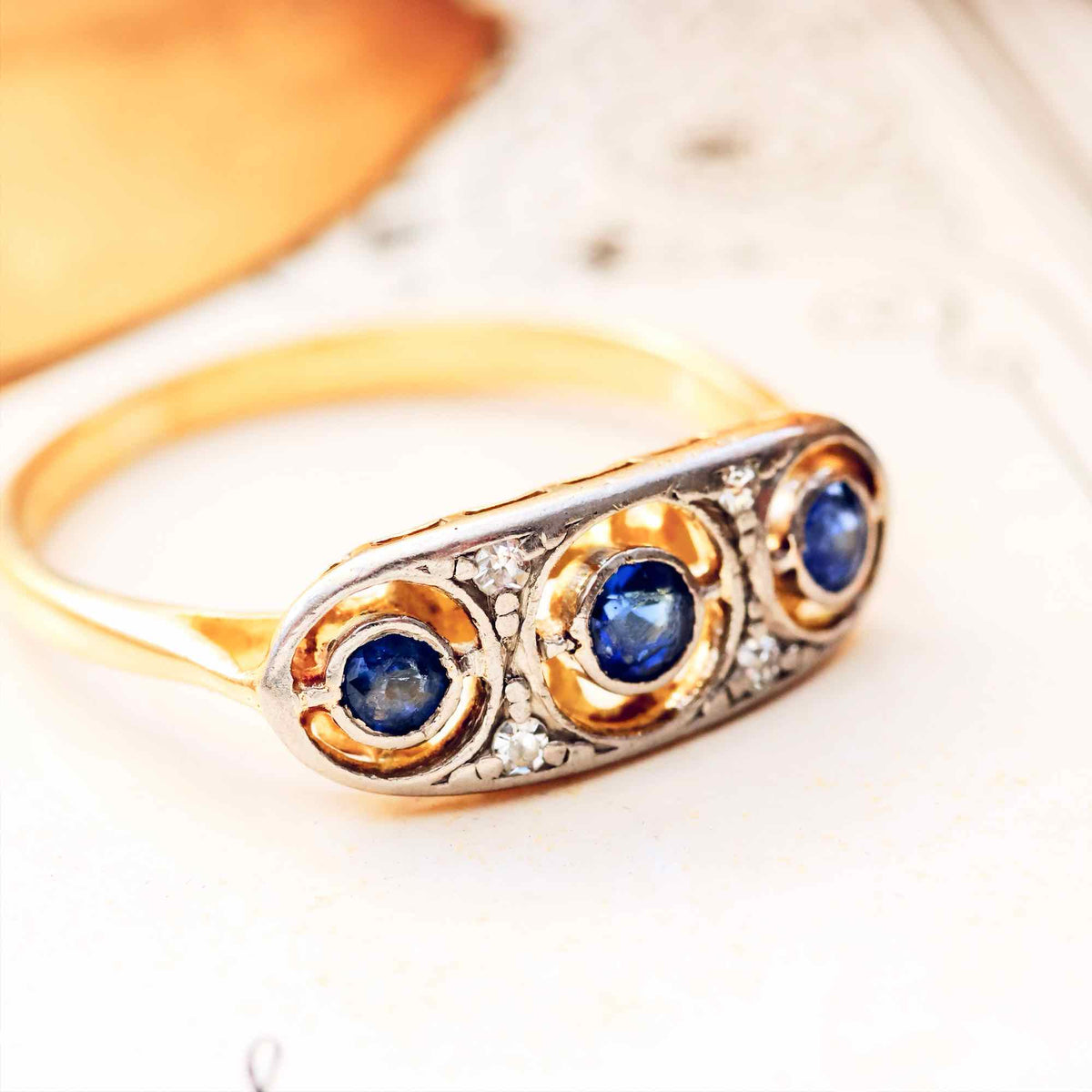 Antique Edwardian Sapphire & Diamond Ring