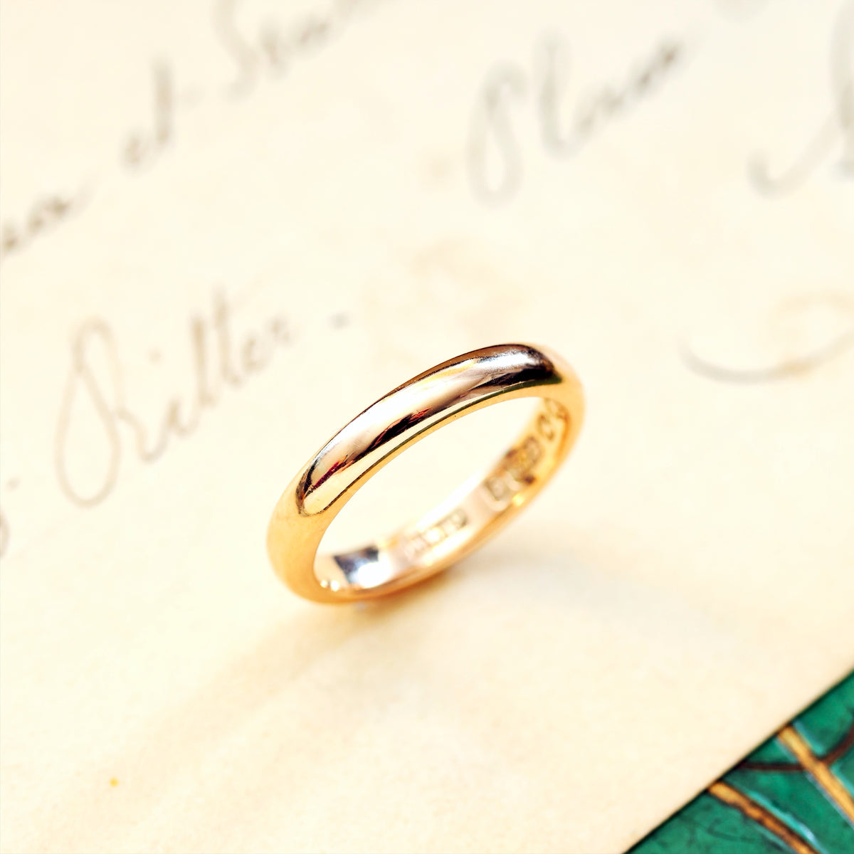 Vintage Date 1945 9ct Gold Utility Wedding Band