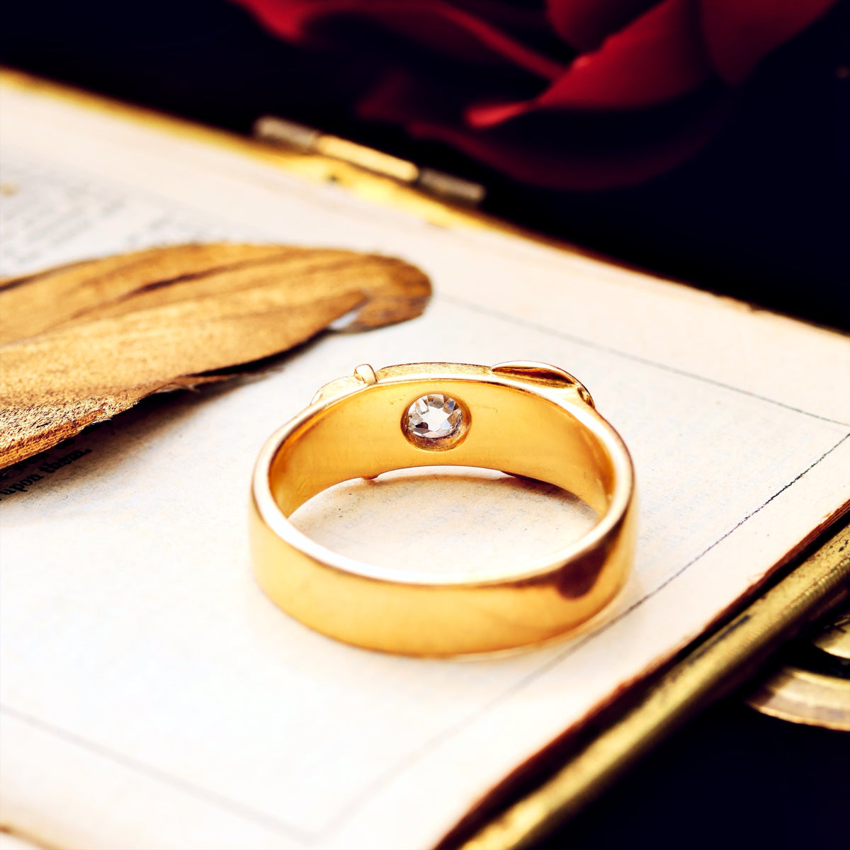 Antique Unisex 18ct Gold Diamond Buckle Ring