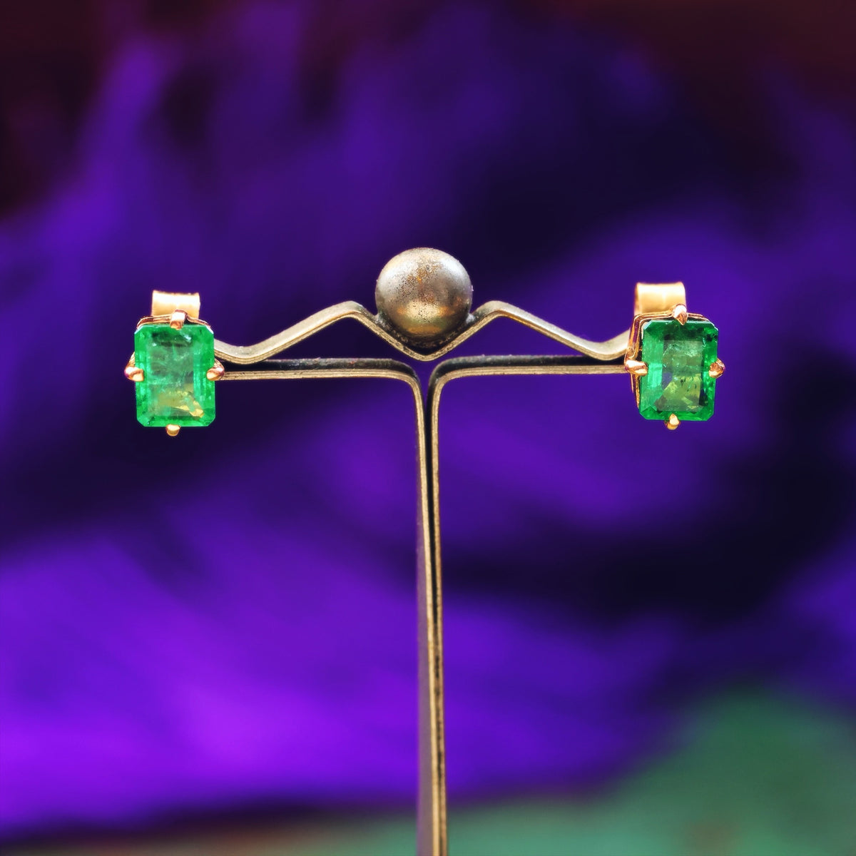 Vibrant Emerald Stud Earrings