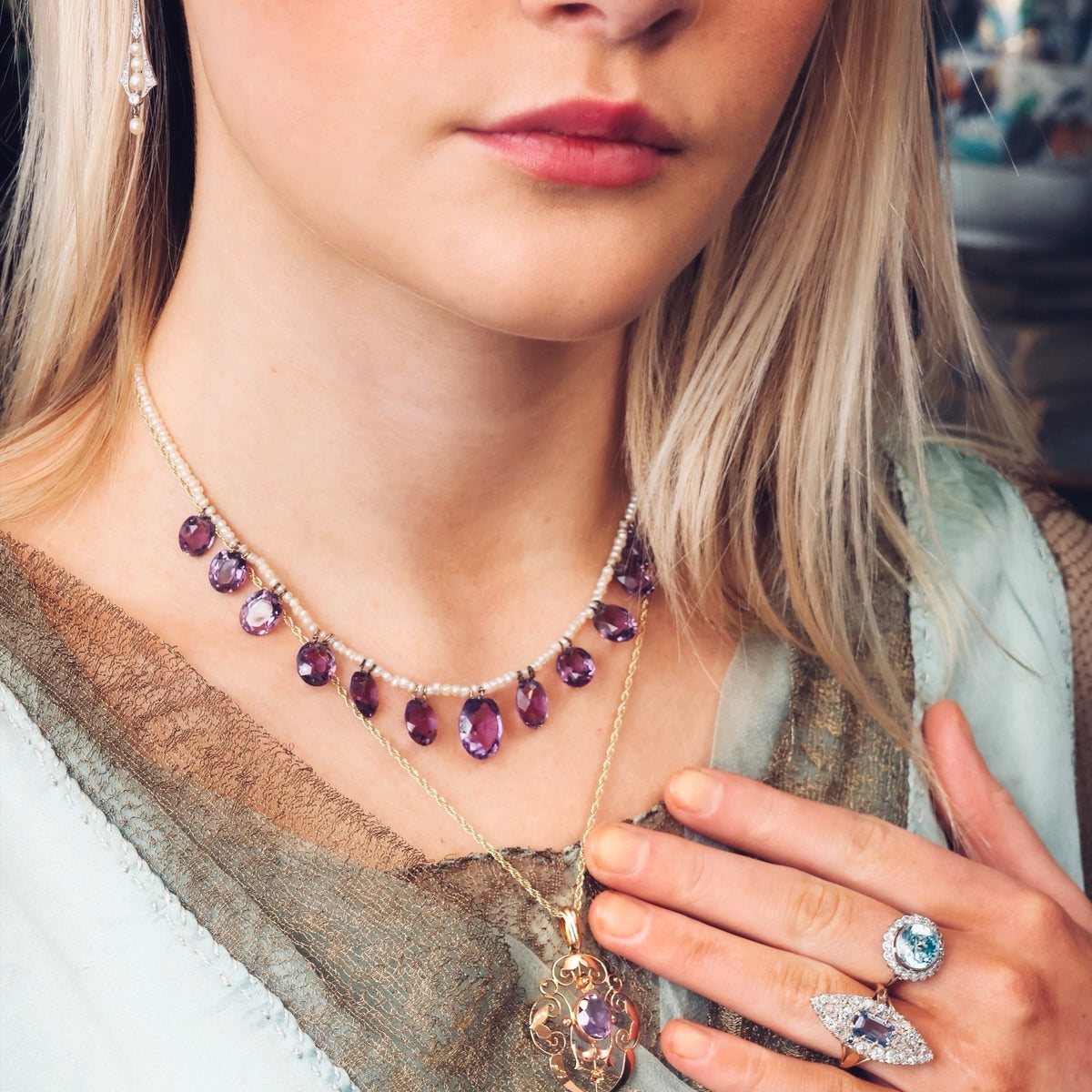 Antique jewellery 