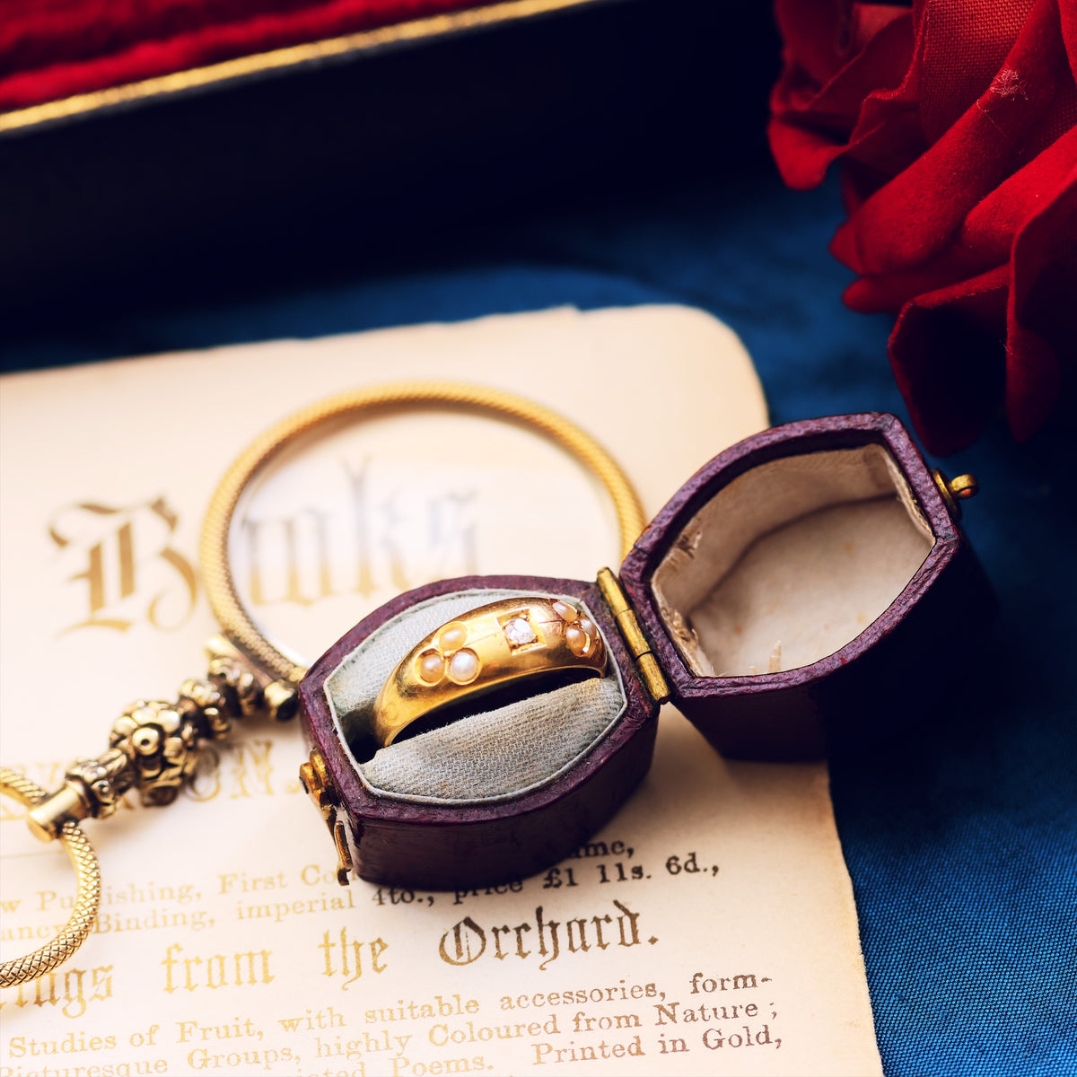 Date 1884 Gypsy Set Diamond & Wild Pearl Wedding Band