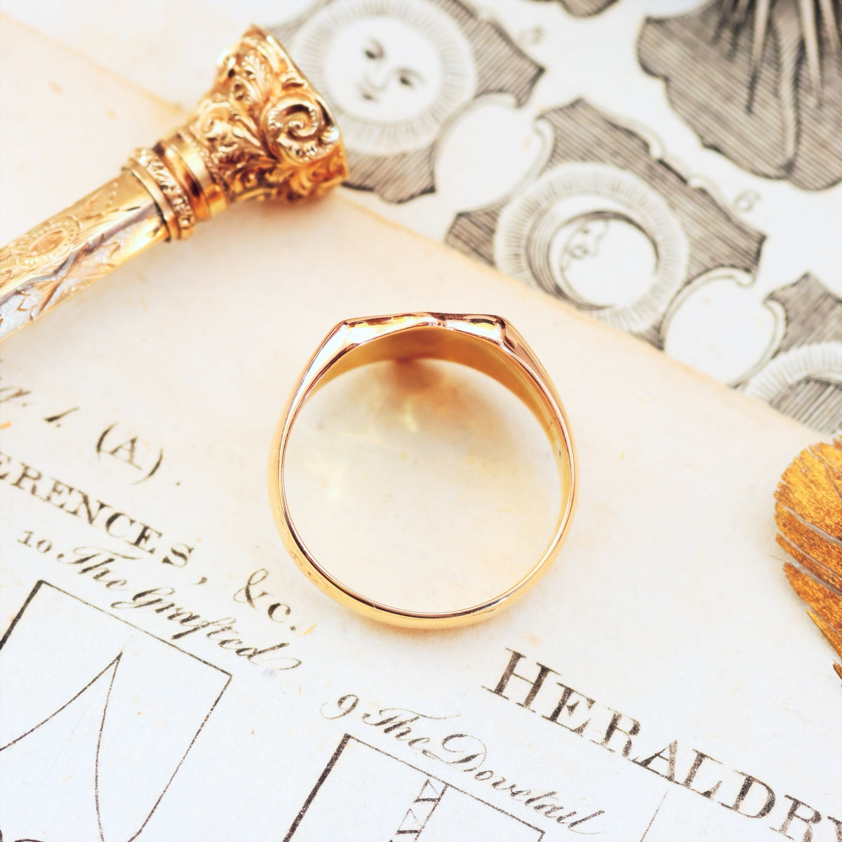 Antique Date 1907 18ct Gold Shield Signet Ring