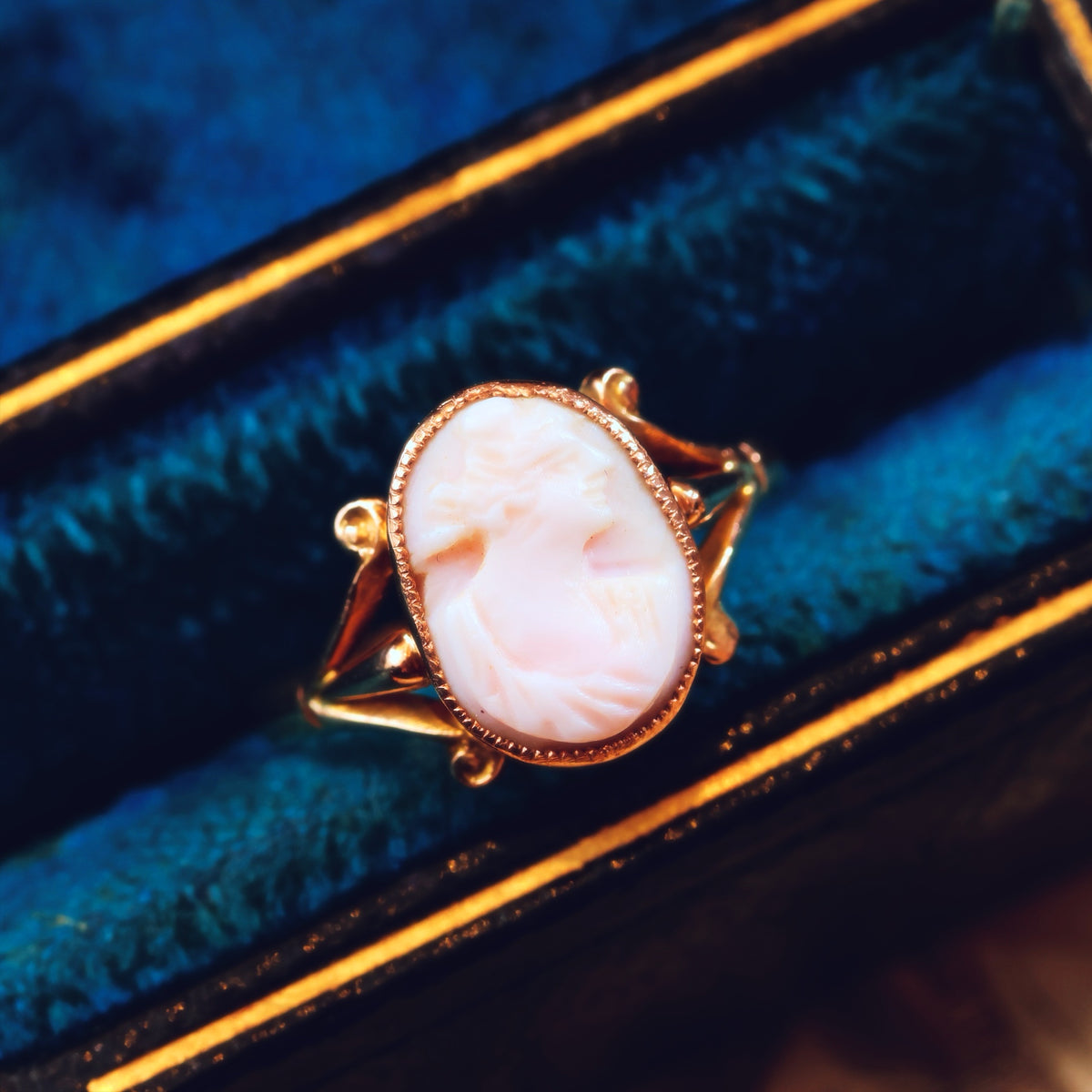 Date 1917 Grecian Goddess Shell Cameo Ring