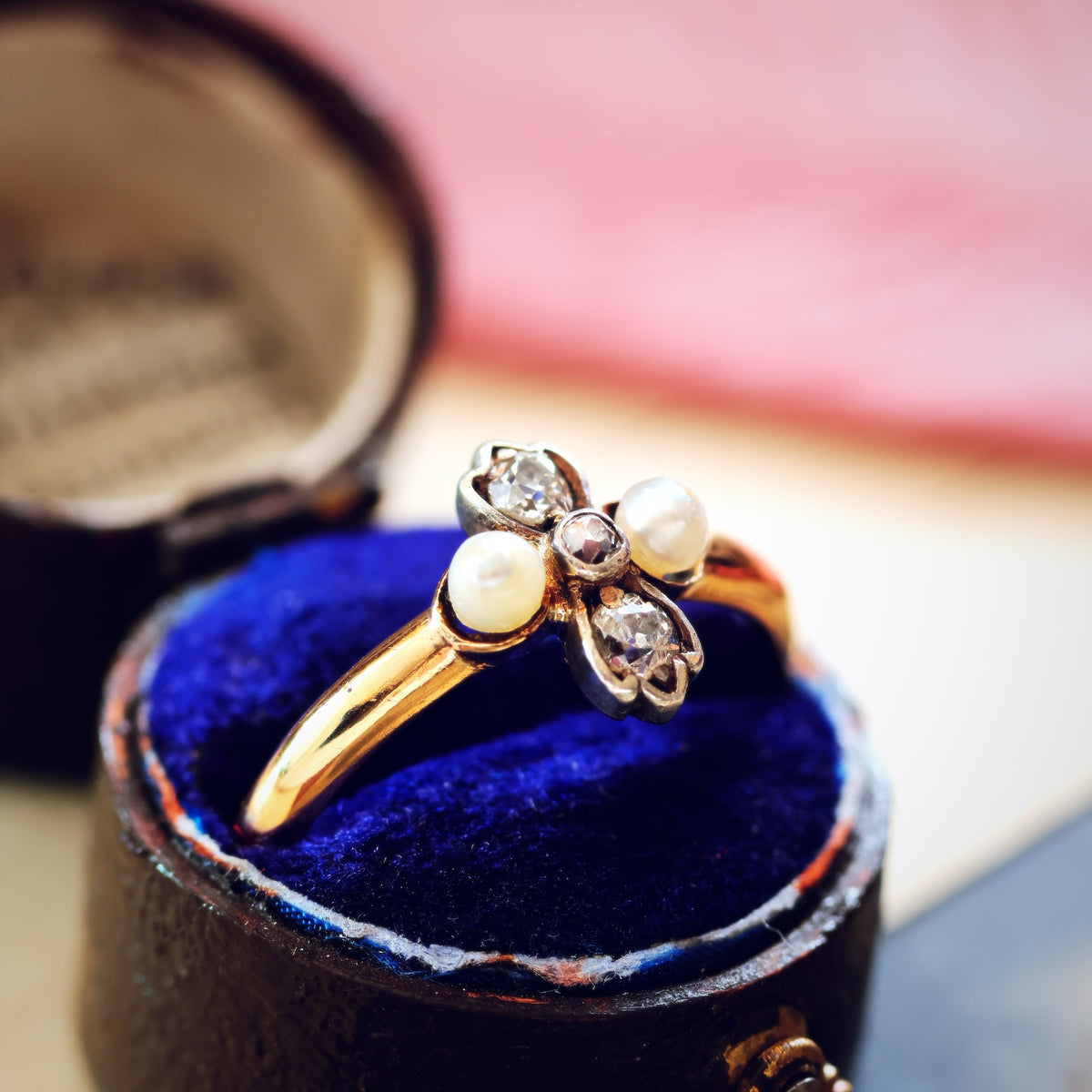 Sweet Antique Wild Pearl & Diamond Florette Ring