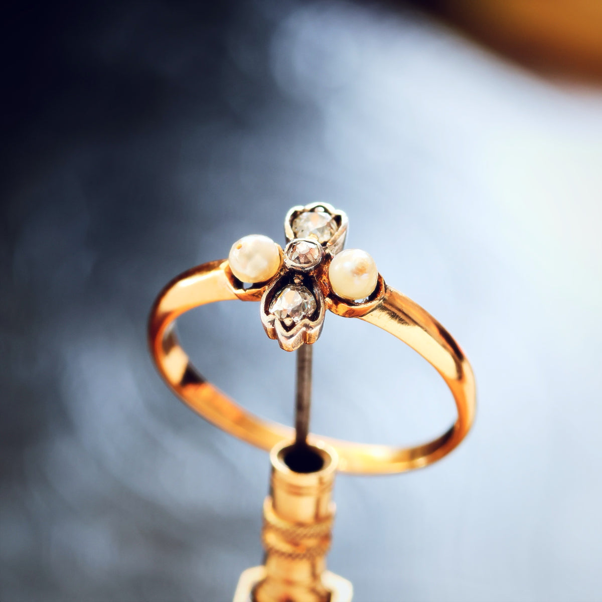 Sweet Antique Wild Pearl & Diamond Florette Ring