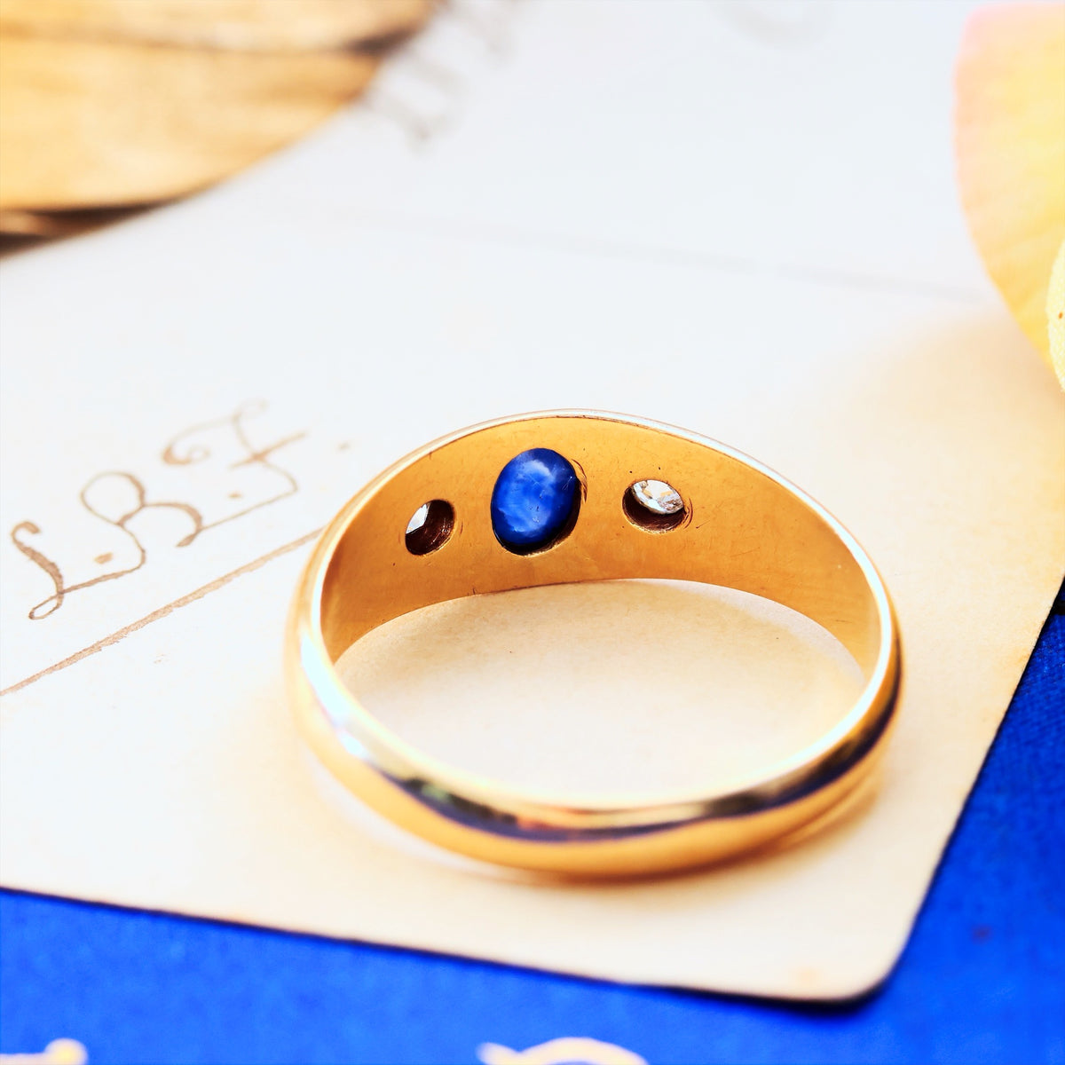 Vintage Gypsy Set Unisex Cabochon Sapphire & Diamond Band