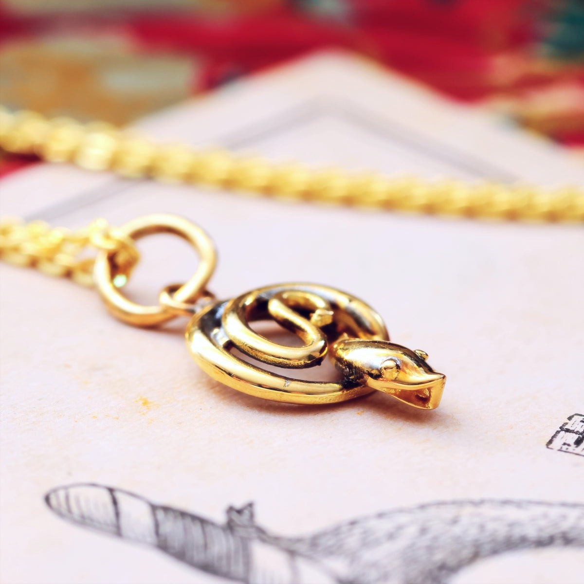 Charming 18ct Gold Snake Pendant