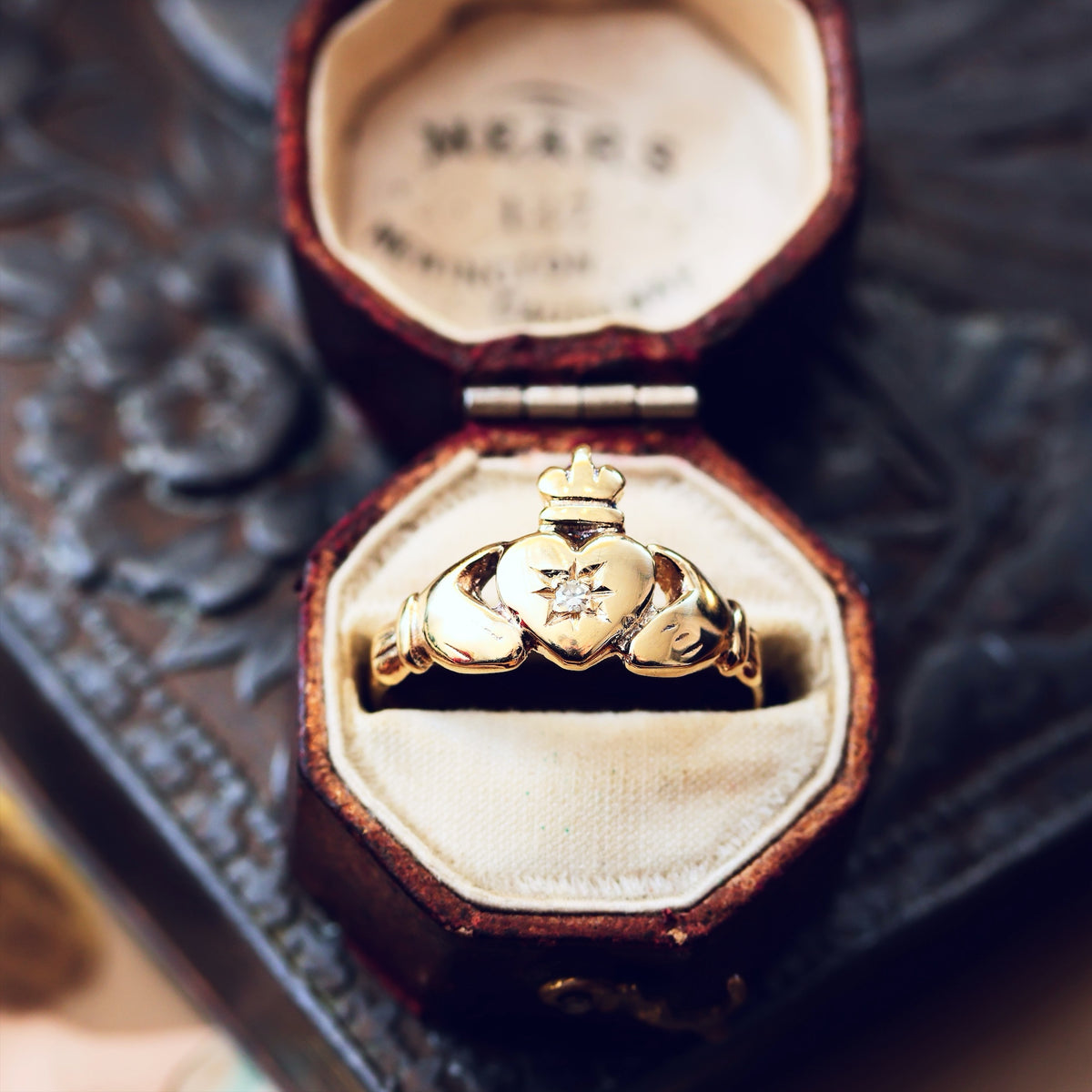 Recycled 9ct Gold & Diamond Claddagh Ring