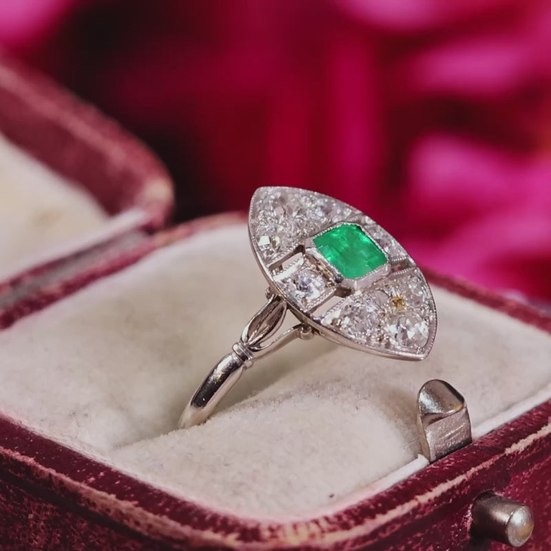 Vintage Art Deco Emerald & Diamond Ring