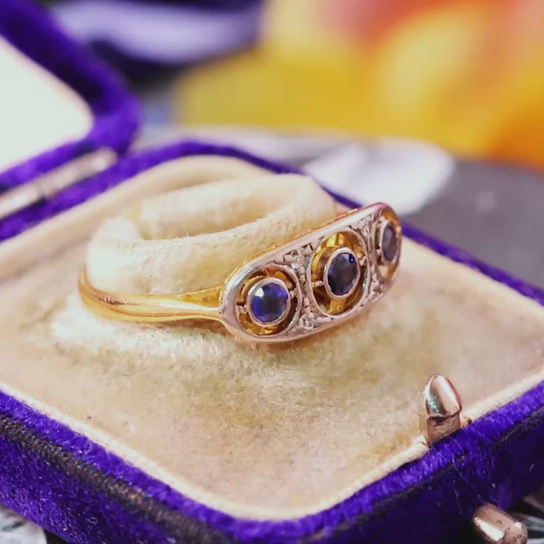 Antique Sapphire & Diamond Ring