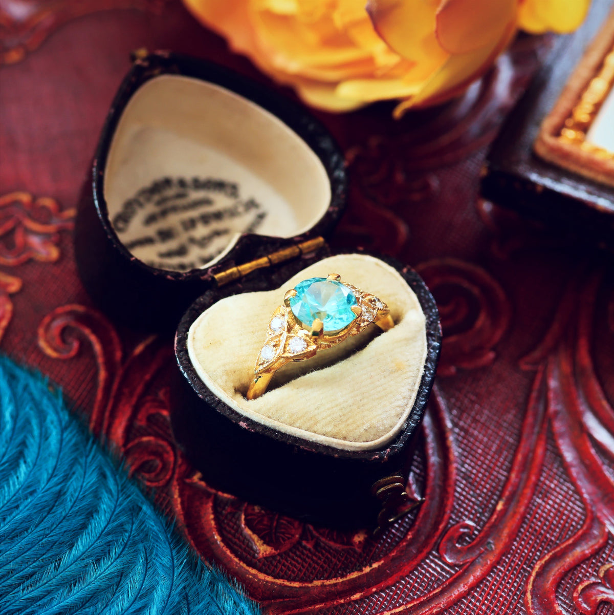 Vintage 9ct Blue Zircon & Diamond Cocktail Ring