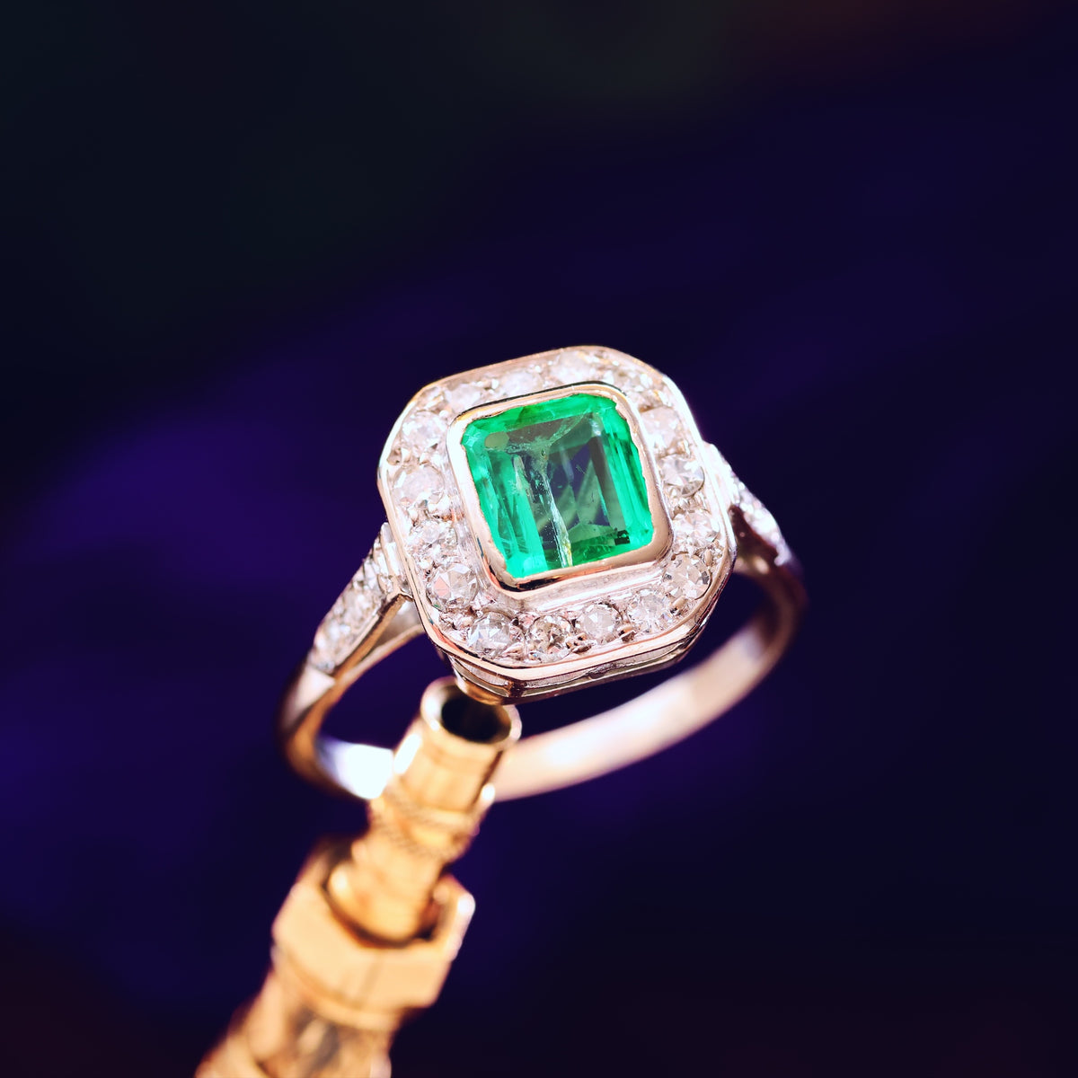 Vintage Art Deco Emerald & Diamond Engagement Ring