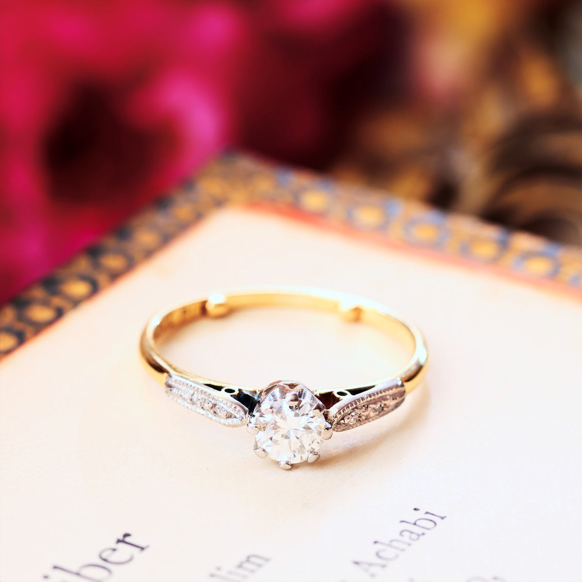 Classic Vintage Brilliant-cut Diamond Engagement Ring