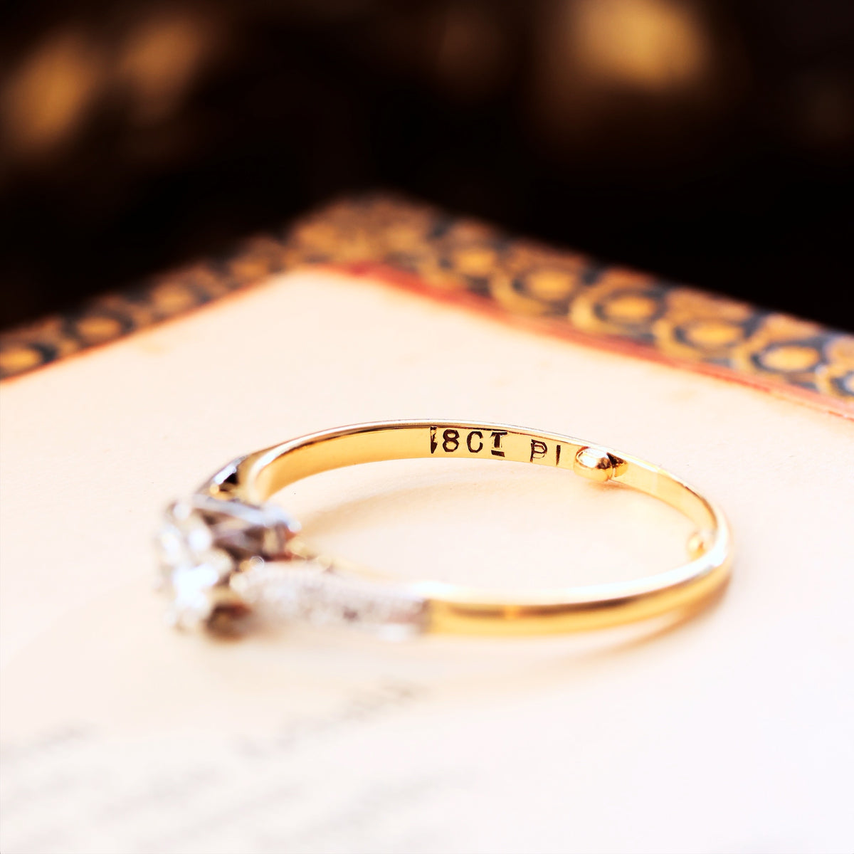 Classic Vintage Brilliant-cut Diamond Engagement Ring