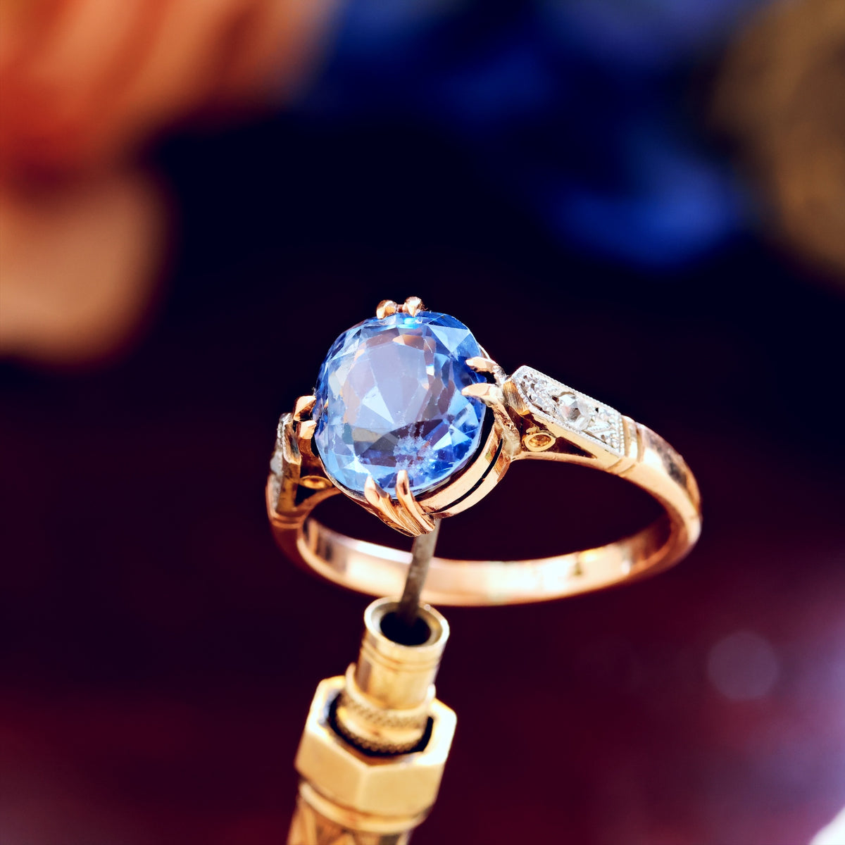 Vintage Delight! Certificated Natural Ceylon Sapphire & Diamond Ring