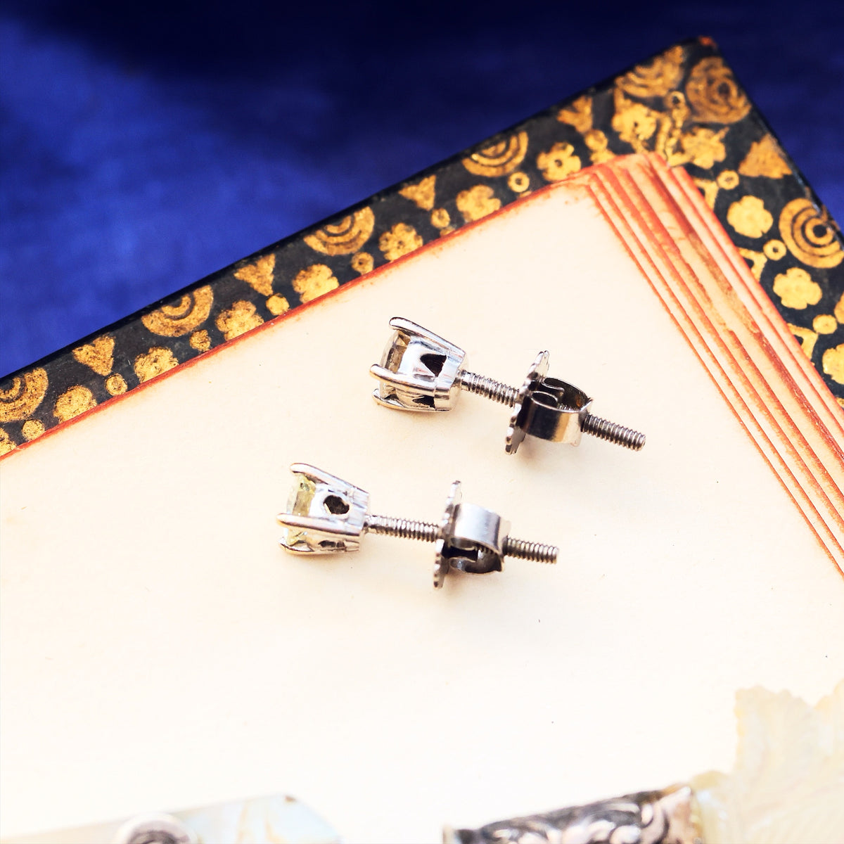 Fabulous Quality! Classic Diamond Stud Earrings