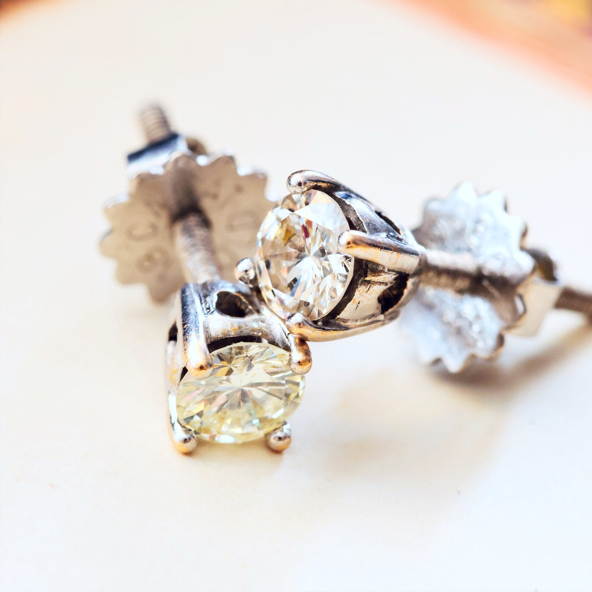 Fabulous Quality! Classic Diamond Stud Earrings