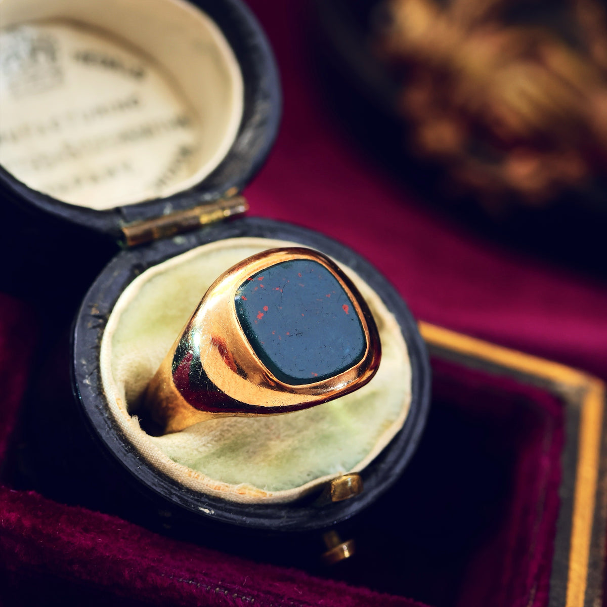 Classic Date 1960 9ct Gold Bloodstone Signet Ring
