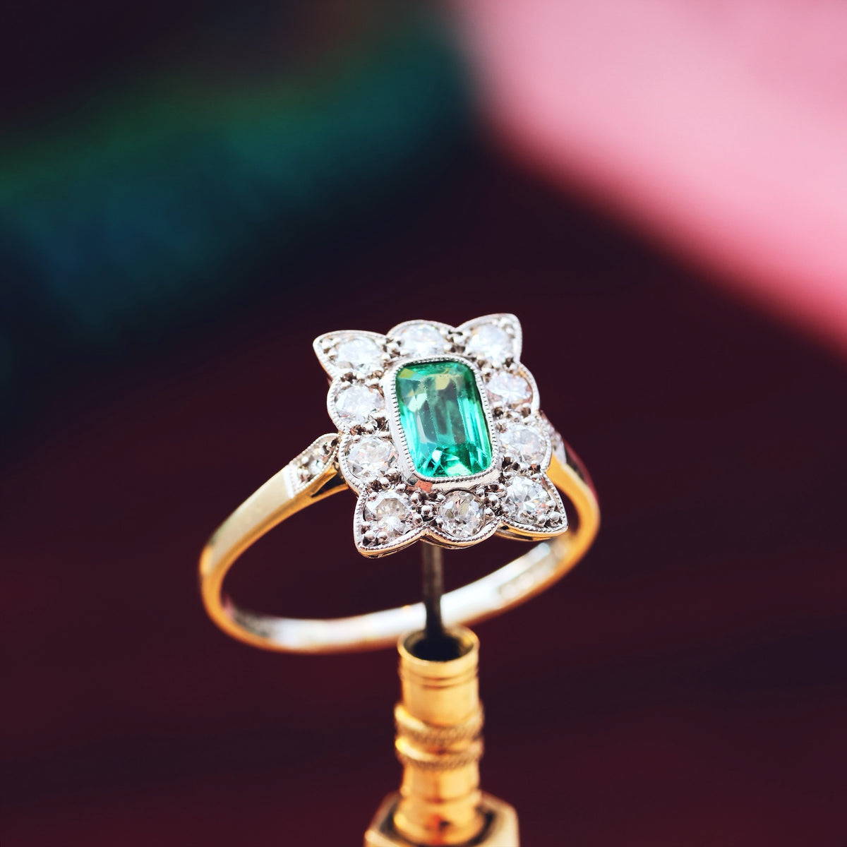 Vintage Emerald & Diamond Art Deco Cocktail Ring