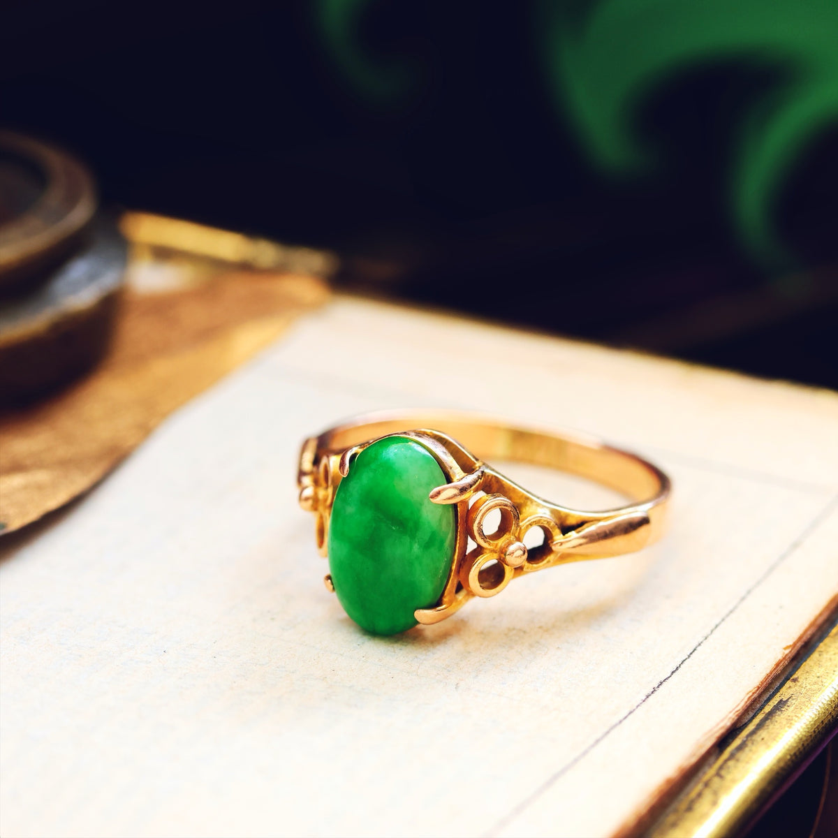 Vintage Mid Century 14ct Gold Jadeite Ring