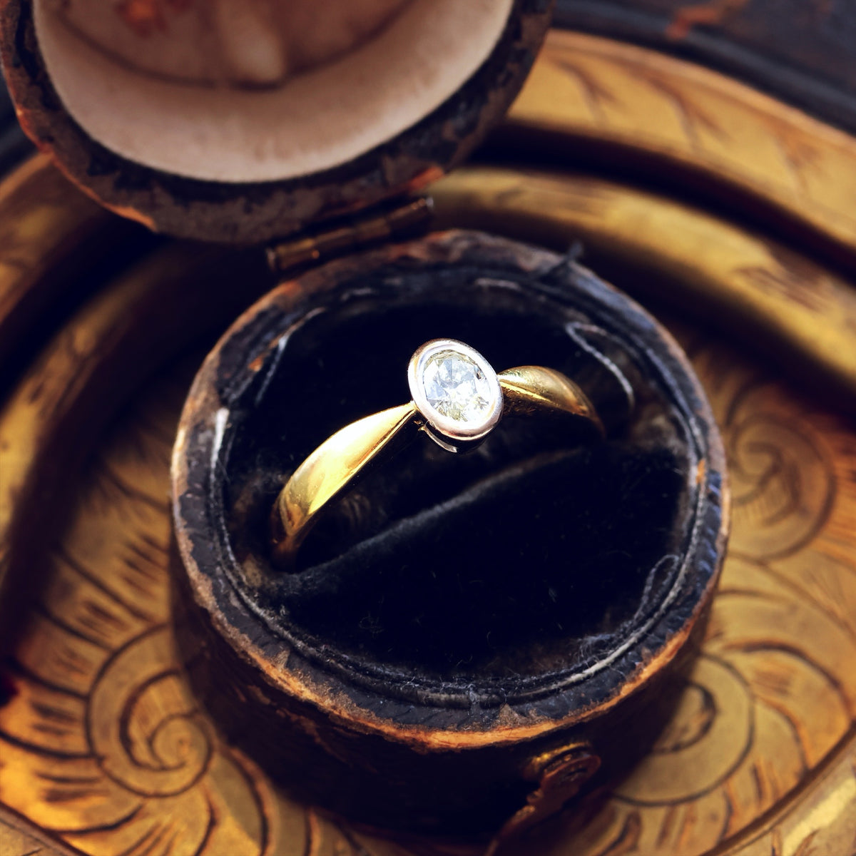 Vintage Oval Cut Diamond Engagement Ring