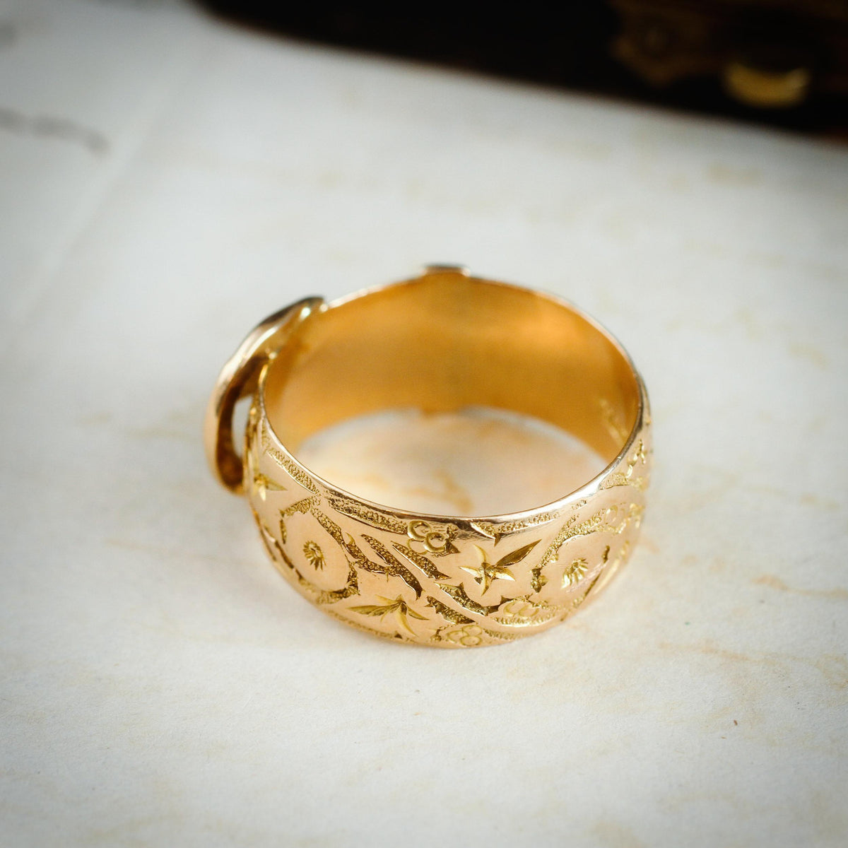 Antique Date 1914 18ct Gold 'Fidelity' Buckle Wedding Ring