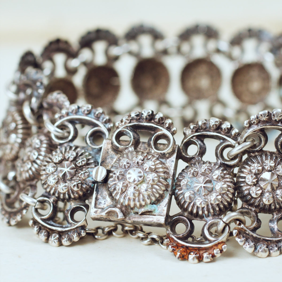 Lacy Loveliness Antique Silver Chain Bracelet