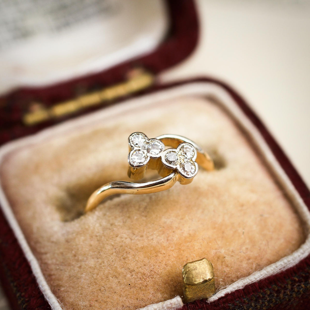 Dinky Darling Twin Shamrocks Sparkle Crossover Ring