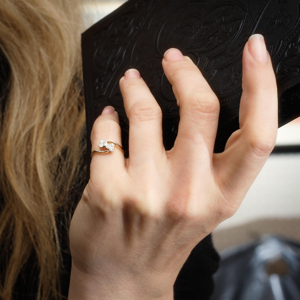 Dinky Darling Twin Shamrocks Sparkle Crossover Ring